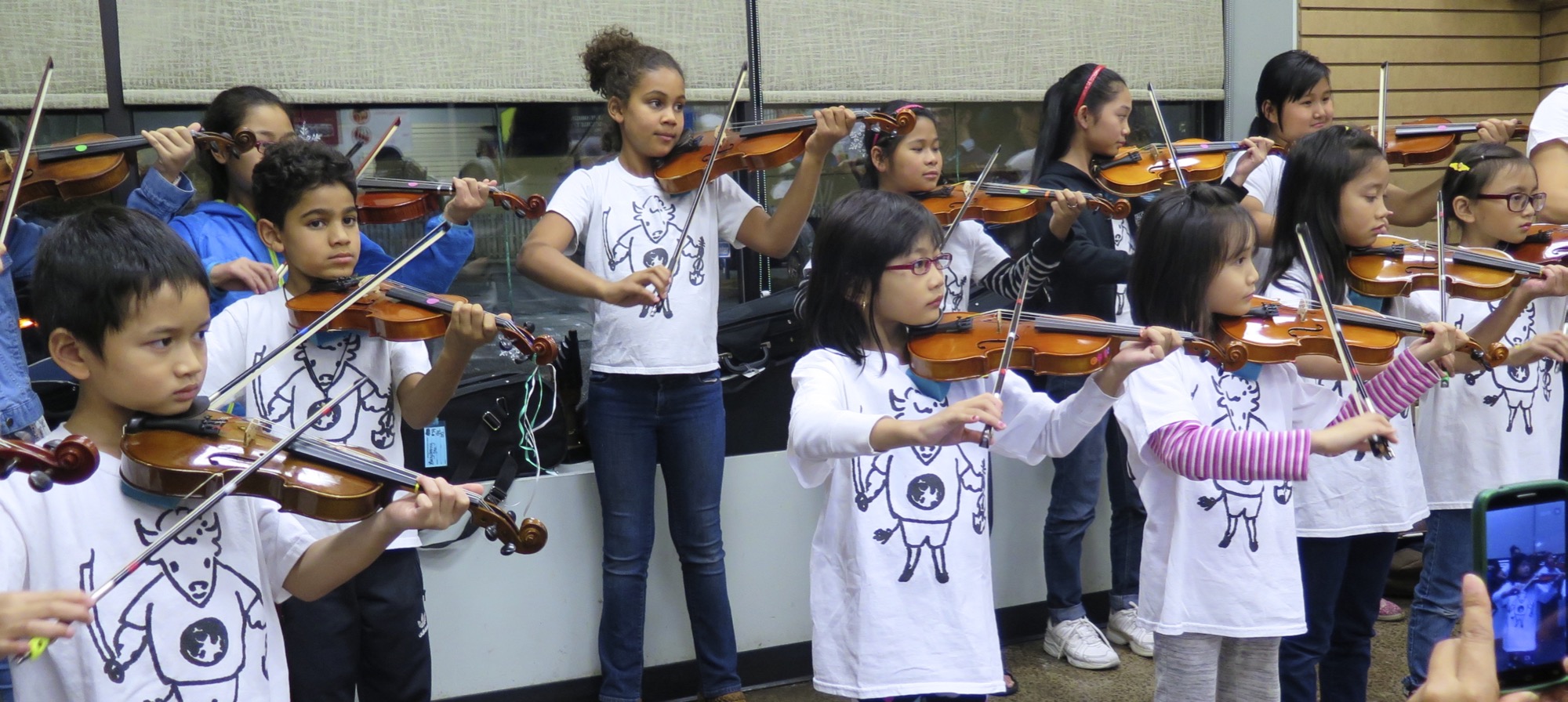 Violin students at Buffalo String Works.