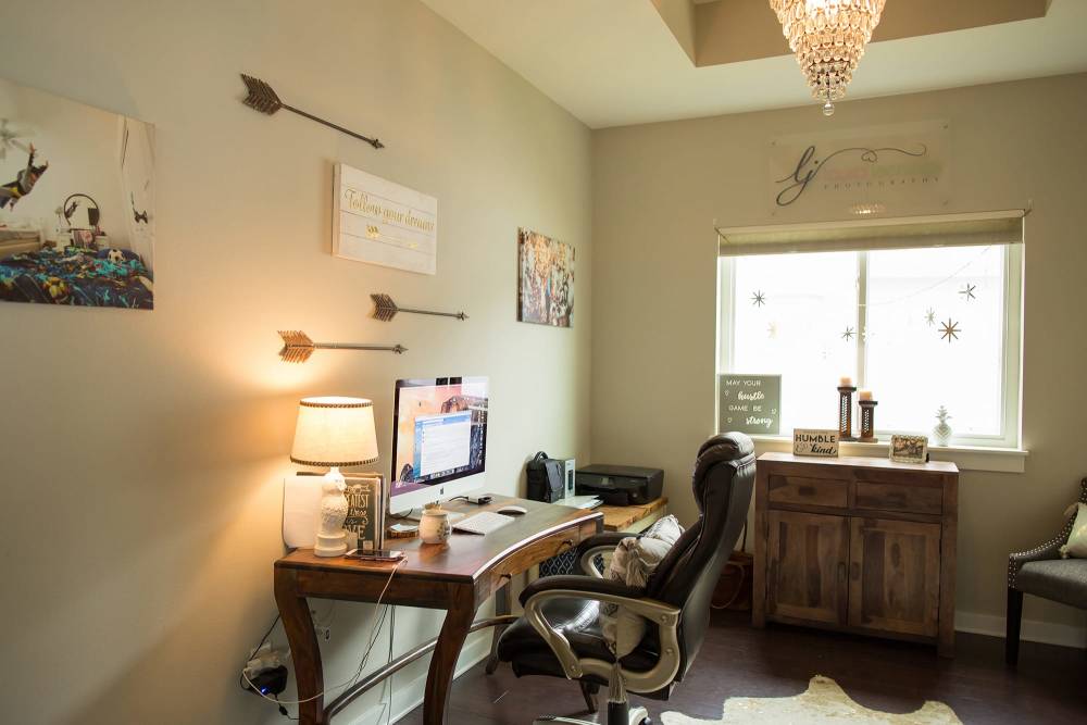 Laura's home office space in Panama City Beach, Florida. Photo: Laura Jennings